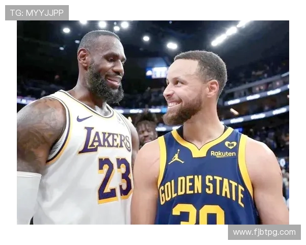 詹姆斯领衔湖人队全员回归新赛季 强势挑战勇士与太阳争夺西部霸主地位